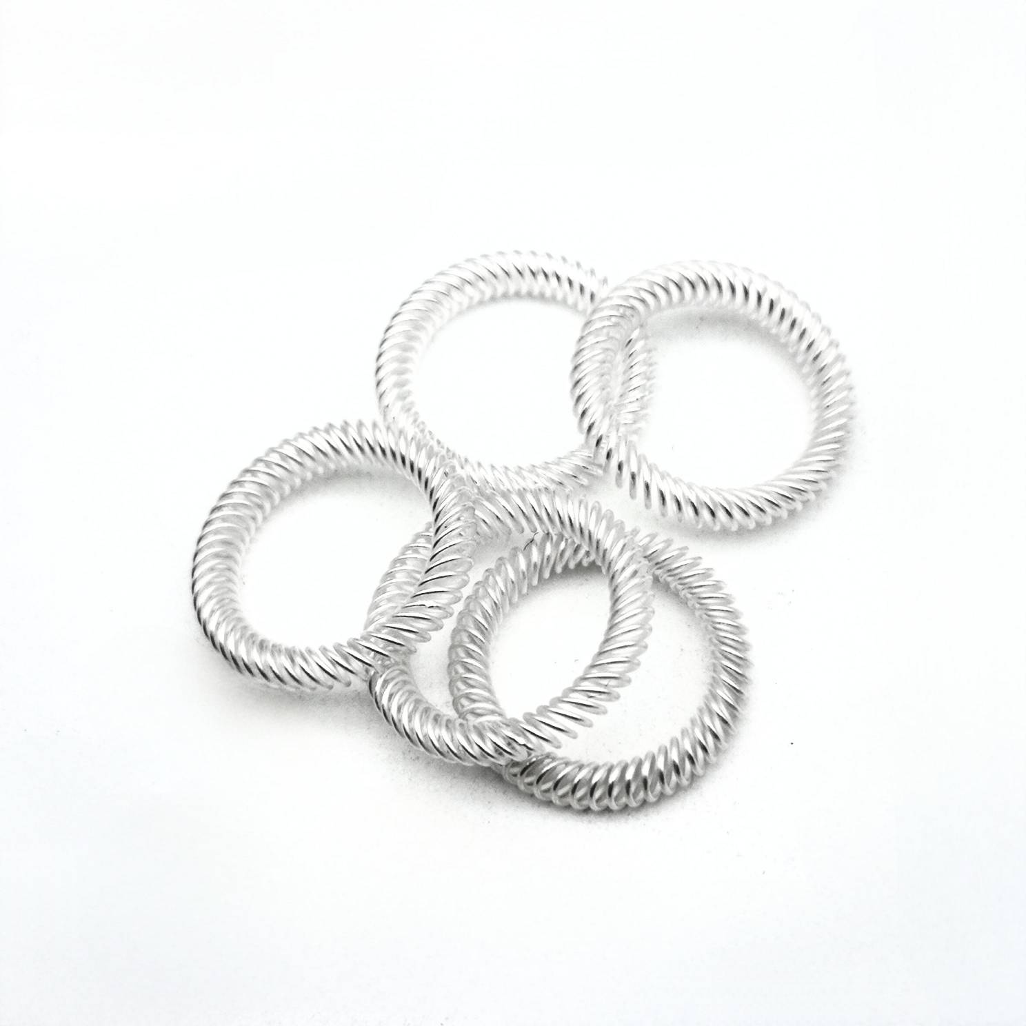 镀银与未镀层铍铜斜圈弹簧的性能差异解析 - EMI 铍铜和不锈钢屏蔽簧片/弹片